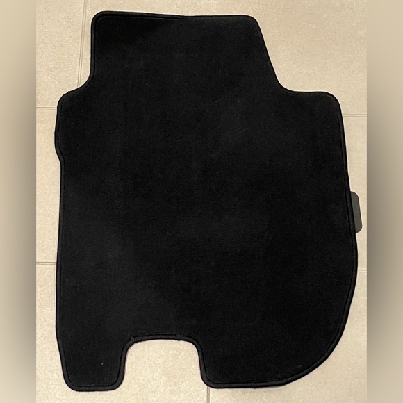 2015 Honda Fit cloth floor mats - Picture 6 of 6